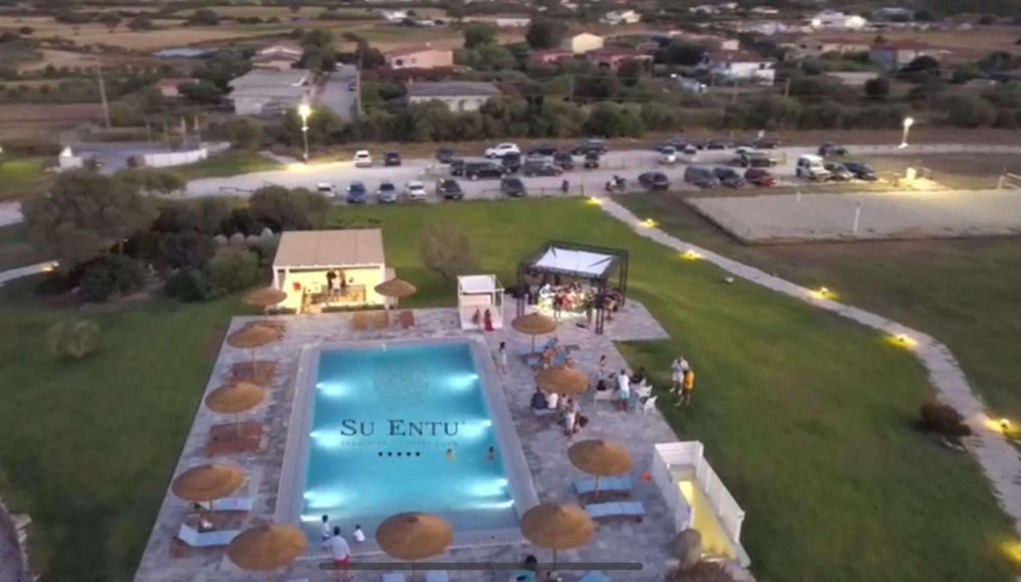 Su Entu Sardinian Country Club Hotel Olbia Exterior photo