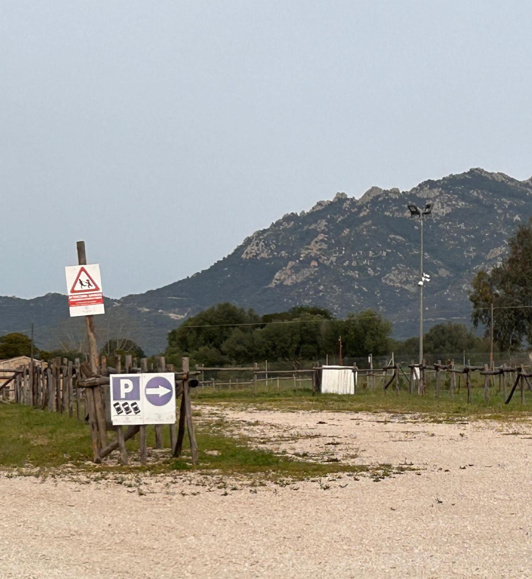 Su Entu Sardinian Country Club Hotel Olbia Exterior photo